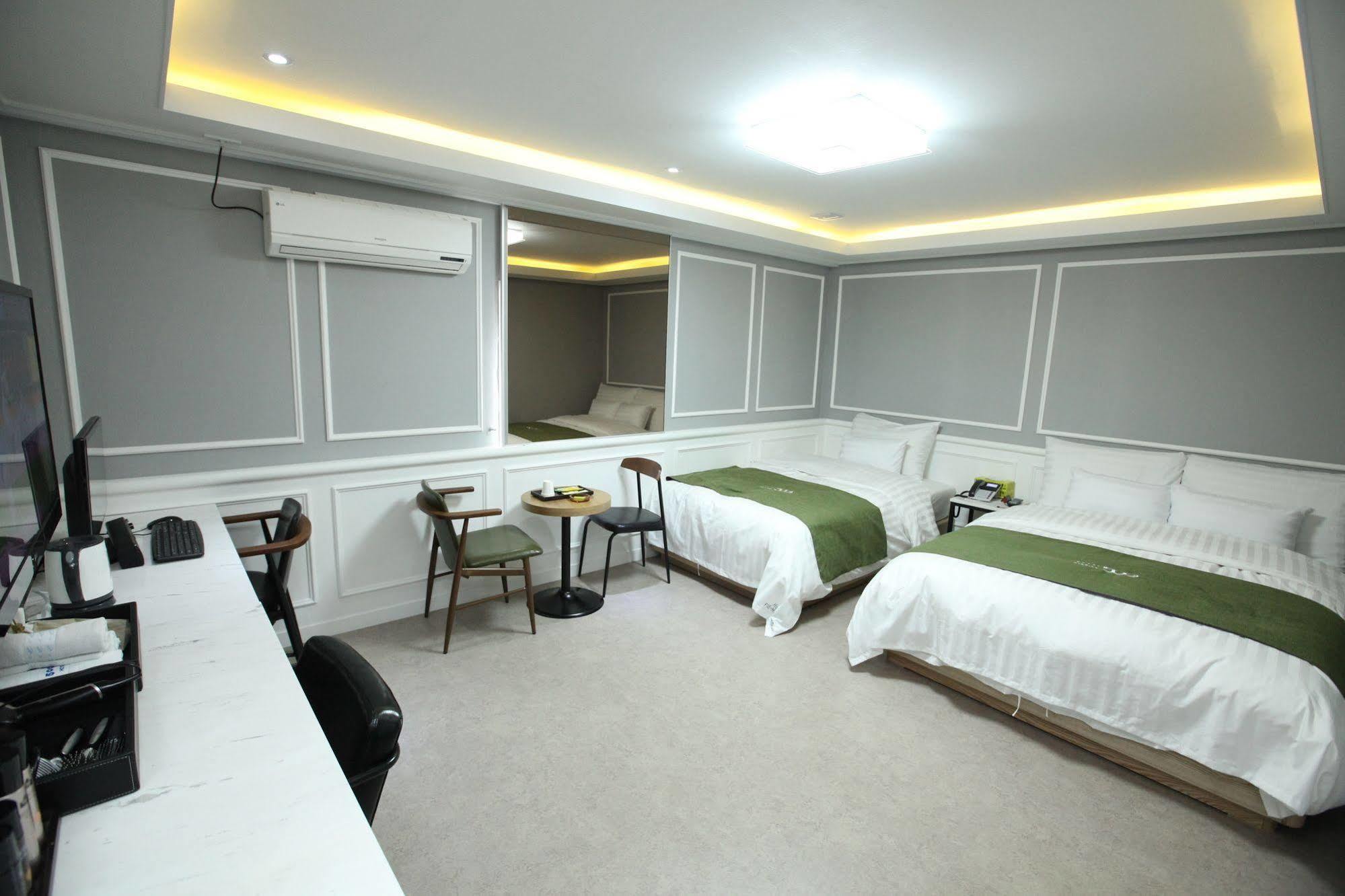 Hotel 500Th Mokpo Exterior photo