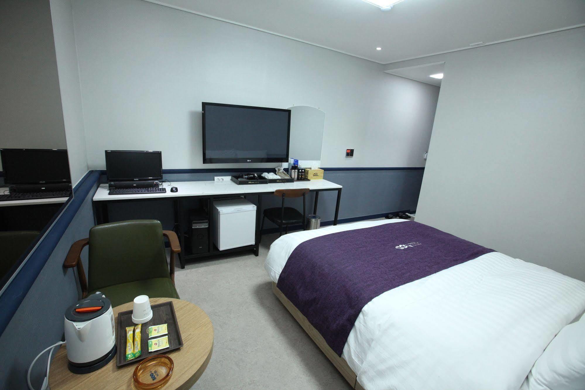 Hotel 500Th Mokpo Exterior photo